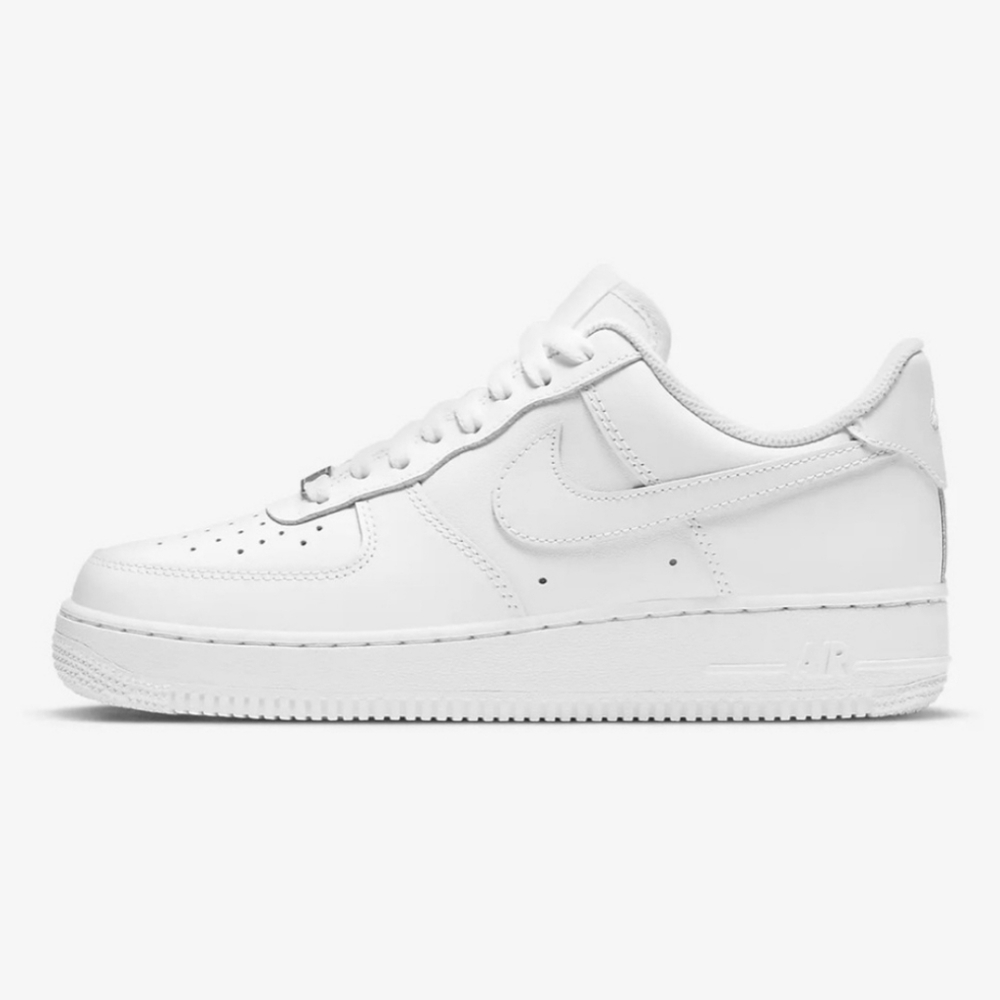 Nike Air Force 1, White, 8½M - Picture 2 of 8